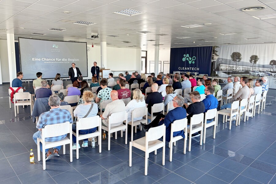 Anlieger informierten sich im Cleantech Innovation Park
